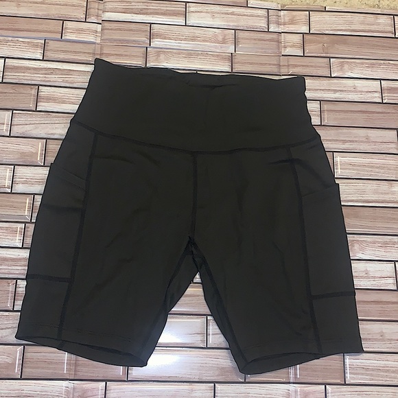 Pants - NWOT BLK High Waisted Biker Shorts